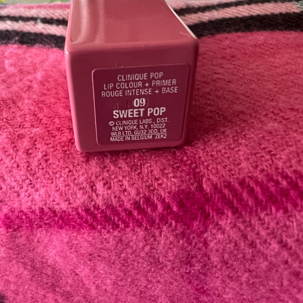 Clinique Pink Lip Primer - Picture 5 of 7